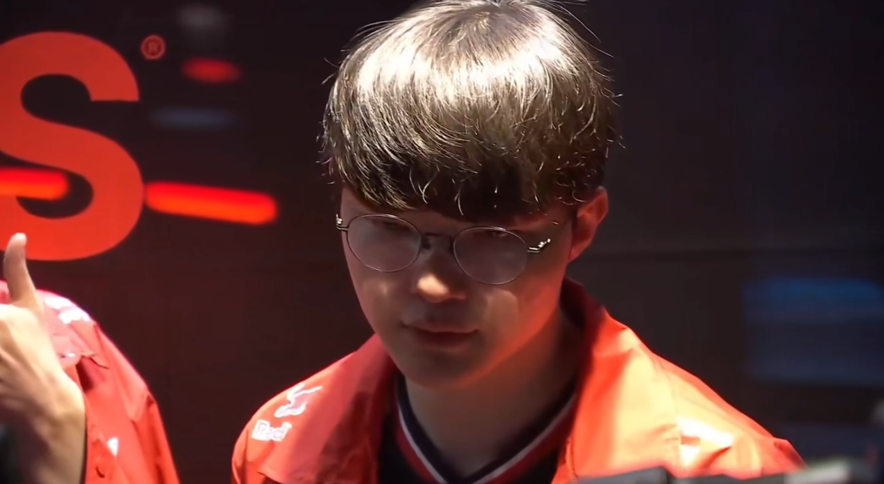 DK血洗RNG，ShowMaker拿下关键大龙宿命之战四强赛，点燃全场激情