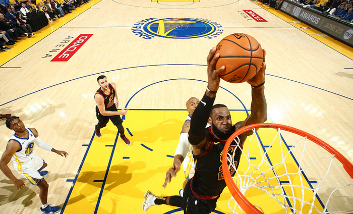 九游体育官方入口-小牛逆袭击败公牛继续保持主场优势