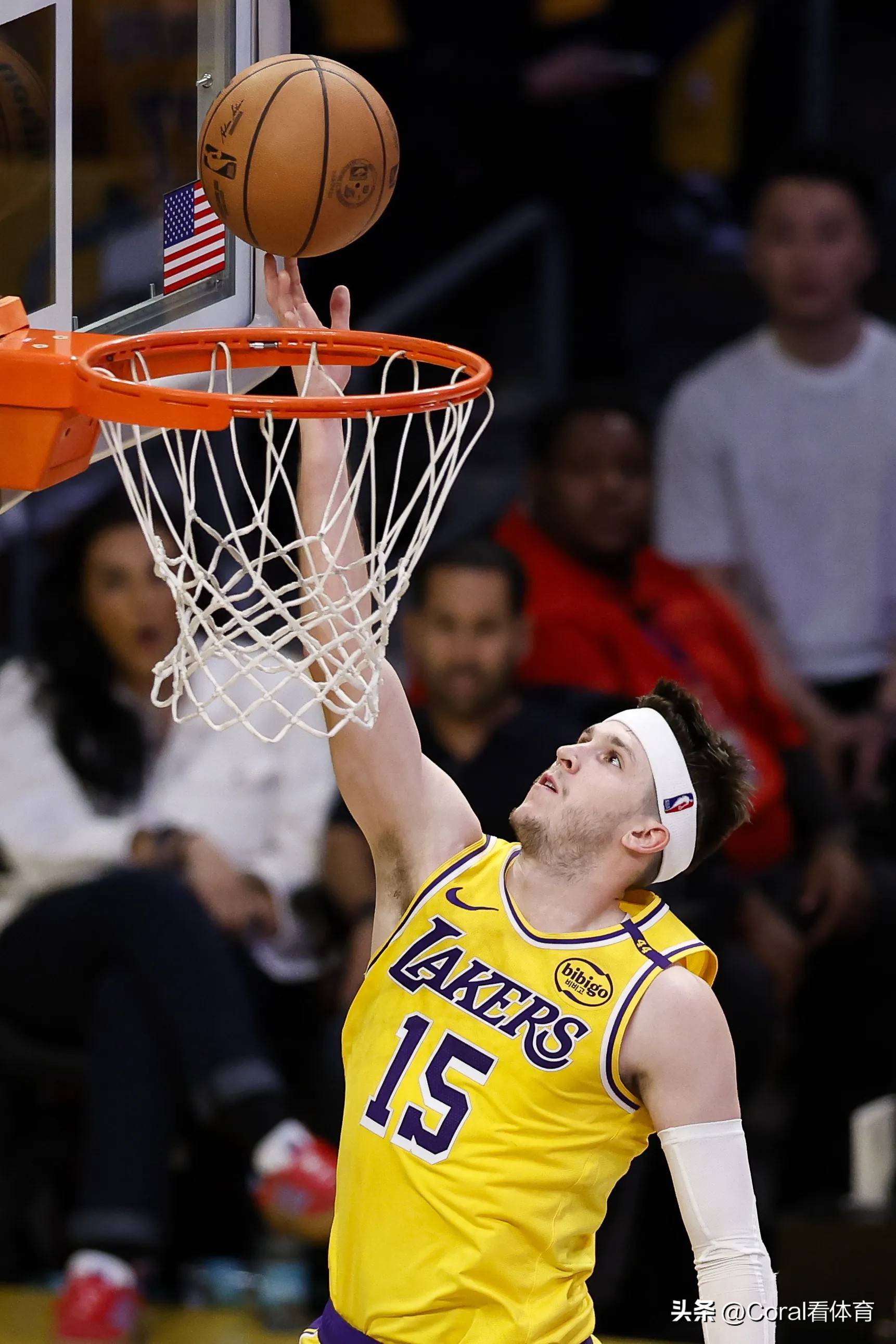 九游娱乐官方-快船110-99击败老鹰