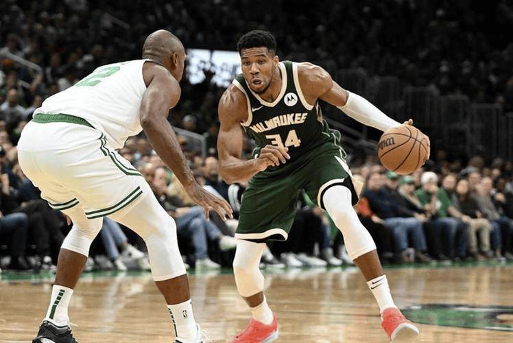 九游娱乐网站-雄鹿队击败凯尔特人队，战胜东部第一