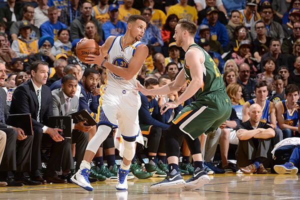 九游体育平台-勇士逆转爵士，杨二车佳少暴露致命问题