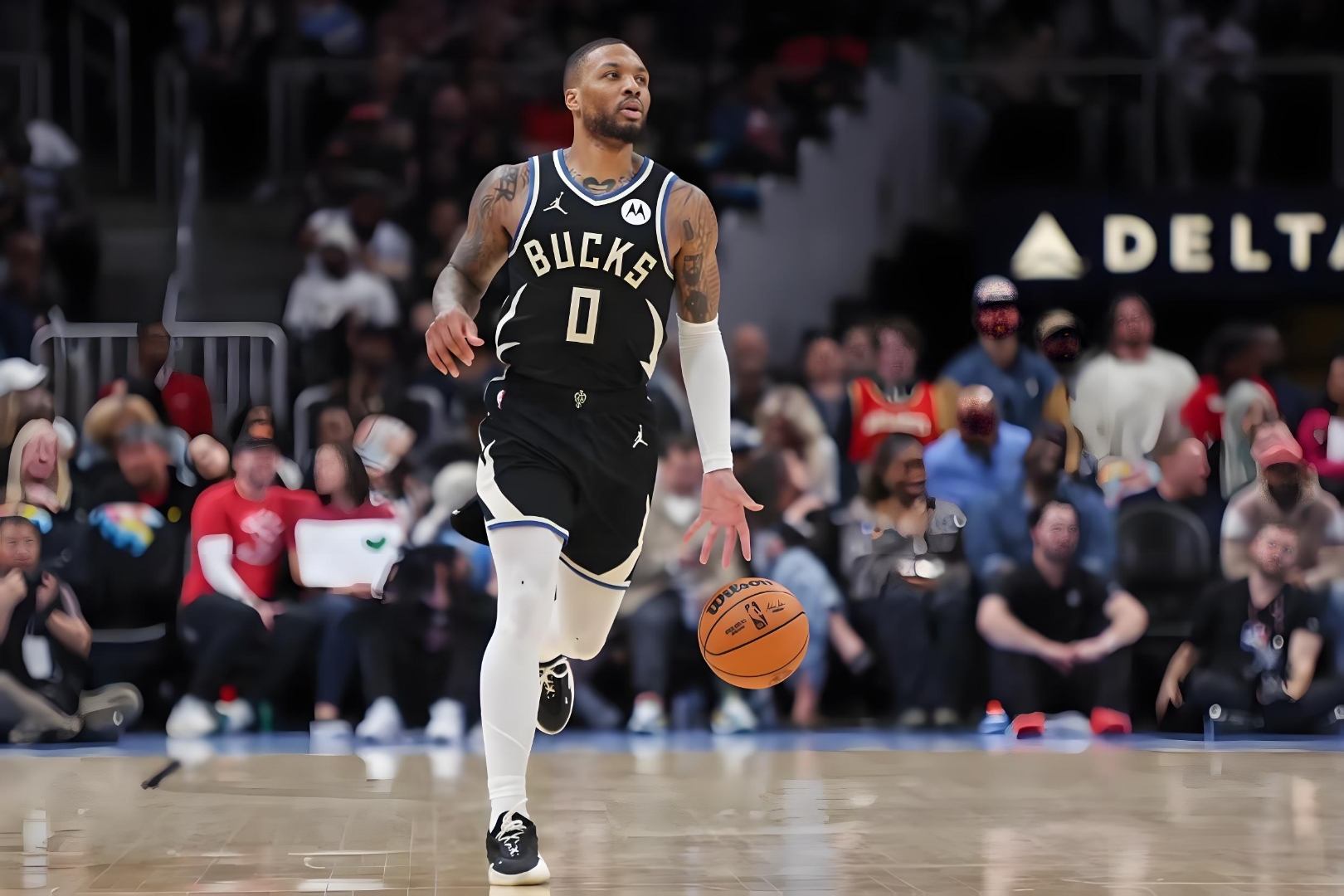 九游APP-包含雄鹿队再现胜利奇迹，季后赛氛围浓厚！的词条