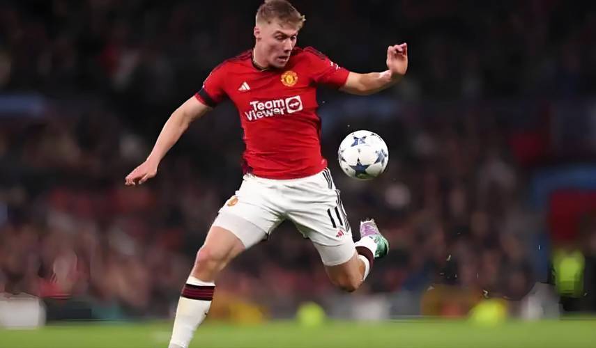 九游娱乐首页-关于曼联铁桶防线展现非凡：守门如铁冲刺冠军梦的信息