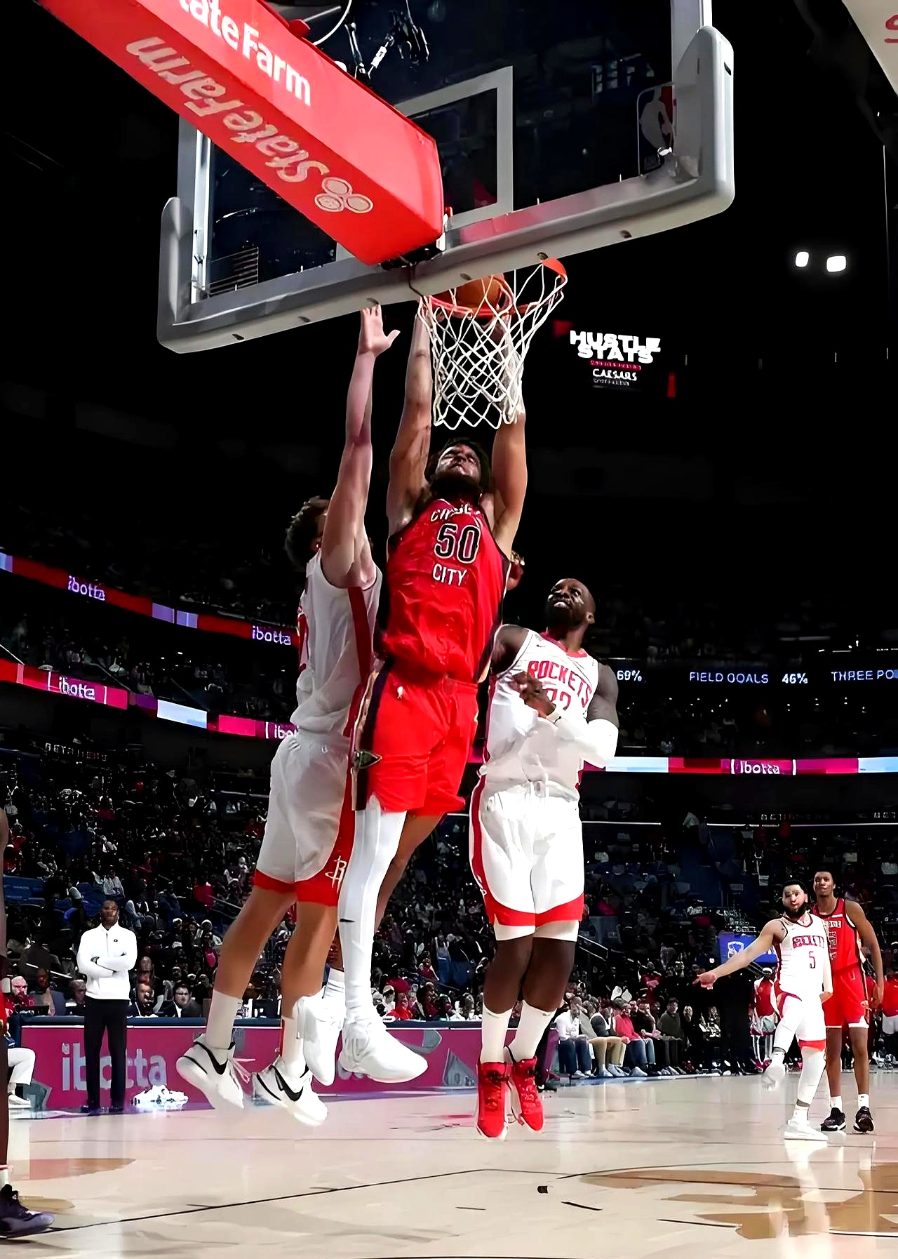 鹈鹕队连续遭遇悬殊比分失利,危在旦夕 鹈鹕队连续遭遇悬殊比分失利,危在旦夕