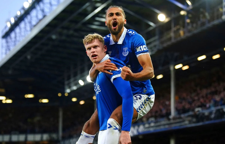 九游娱乐首页-埃弗顿主场不敌阿森纳，遭遇低谷