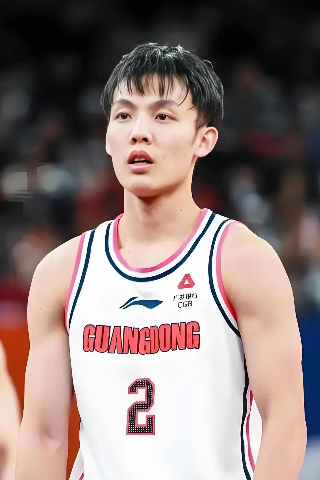 九游娱乐官方-广州队换帅效果显著！连胜增加，信心倍增