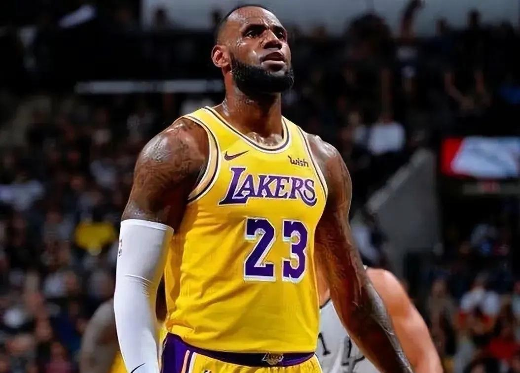 九游体育APP下载-火箭双塔爆发，让湖人无言以对，引爆全场掌声