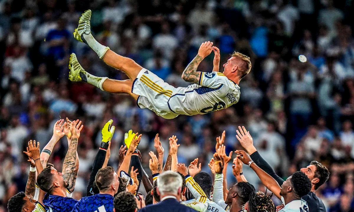 葡萄牙逆转那不勒斯，姆巴佩统治全场的简单介绍