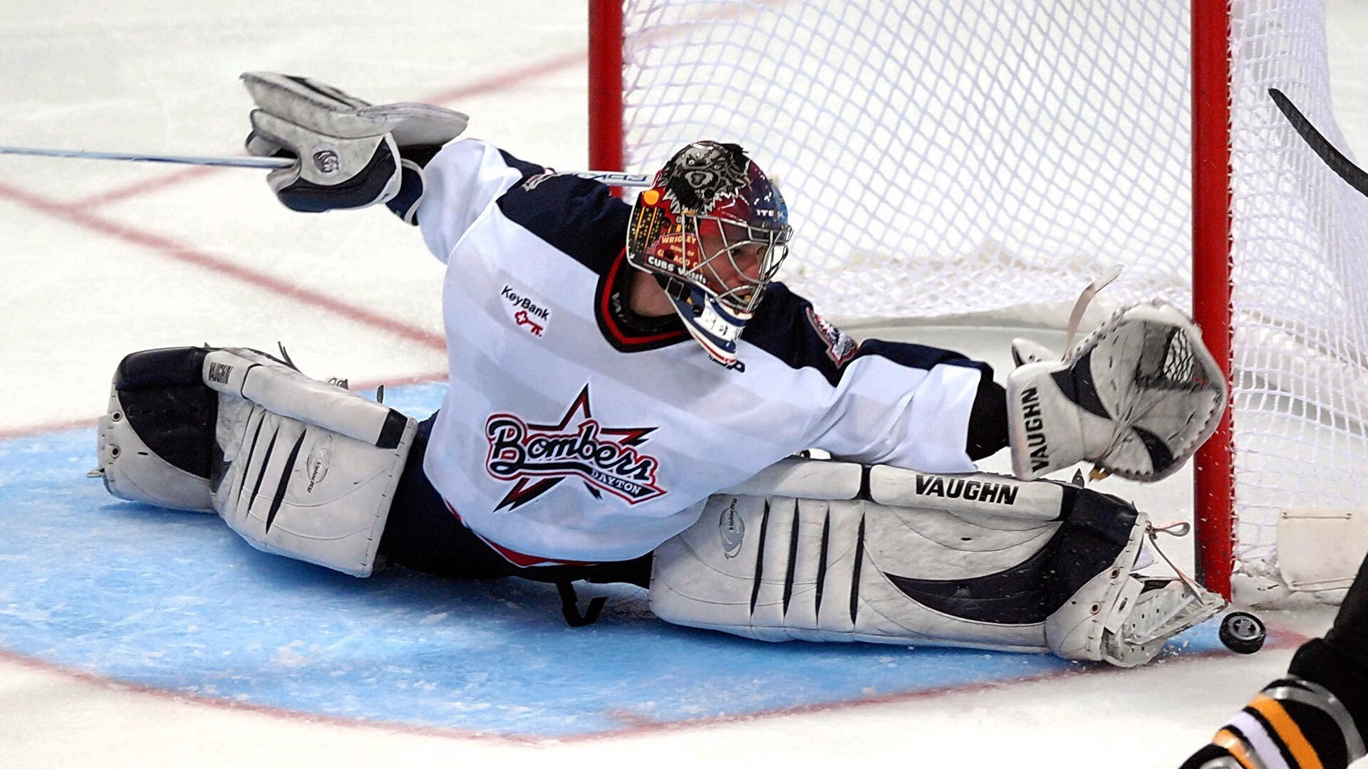 墨色战袍下的钢铁壁垒，戈贝尔如何让年度焦点之战成为个人定义的夜晚