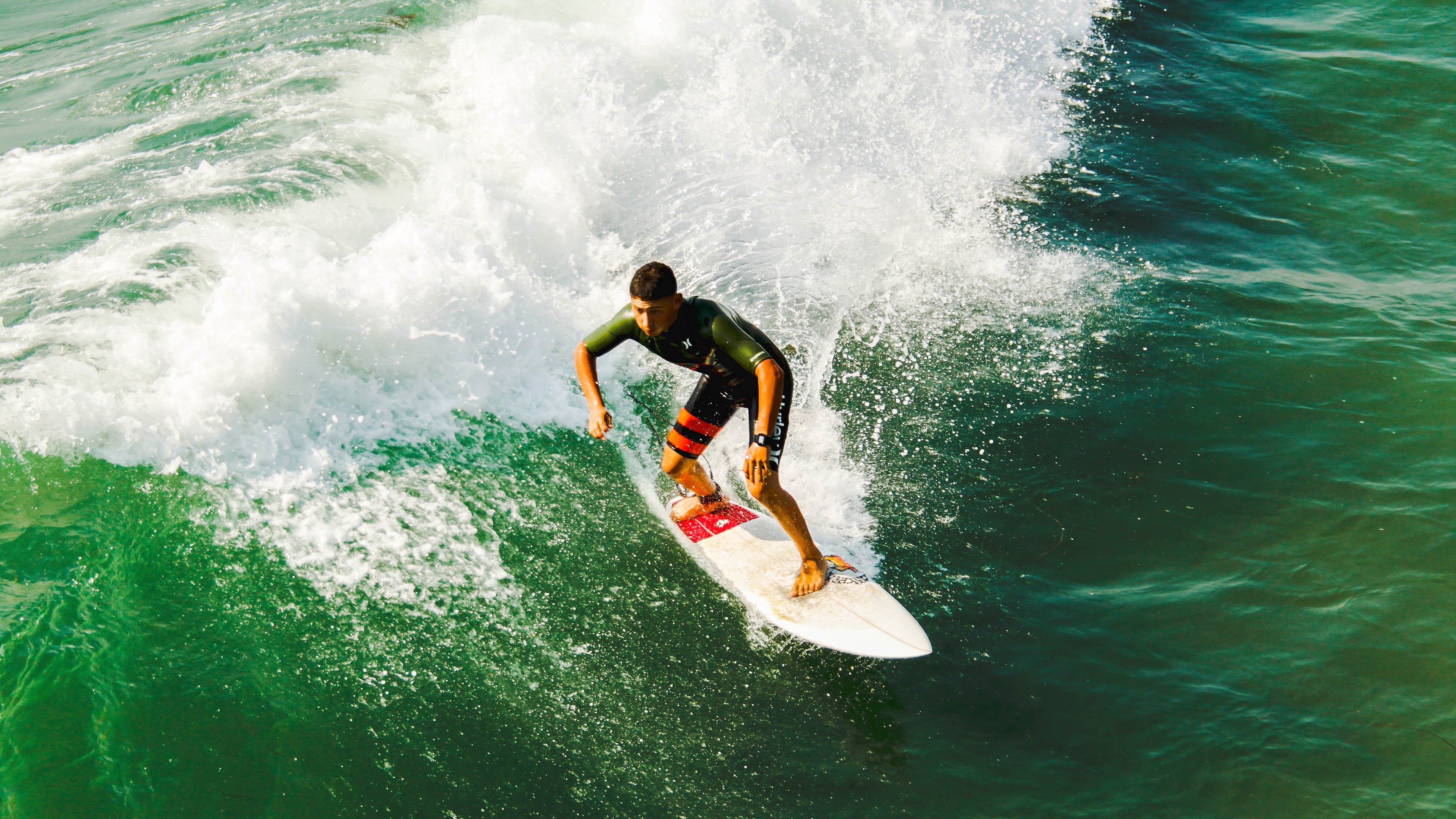 卡瓦哈尔一锤定音，巴西技术流碾压苏格兰钢铁防线