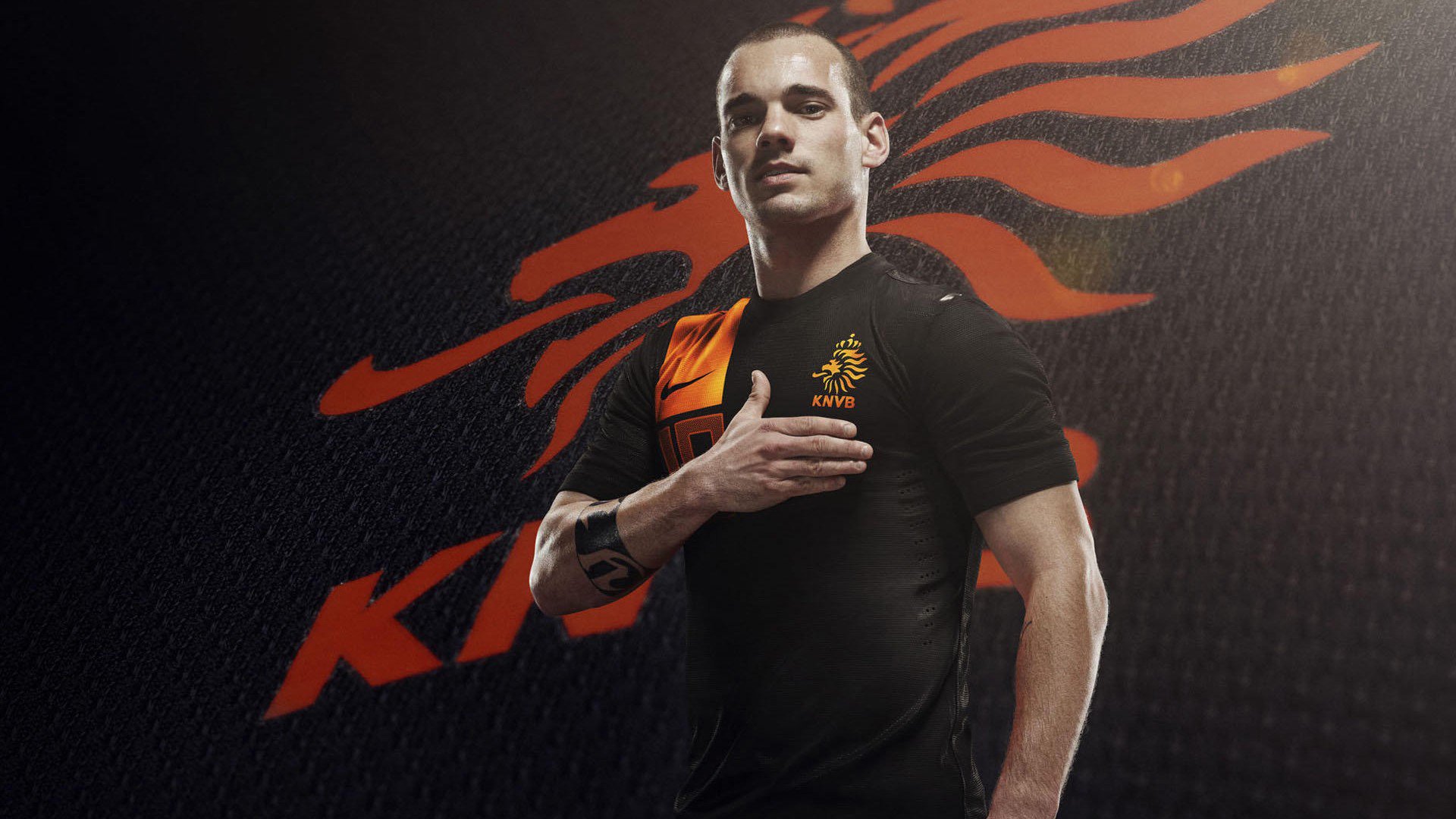 澳网灼土险胜温网芳草，辛纳铸就的不仅是胜利更是灵魂引航